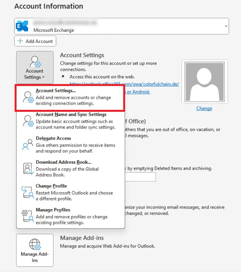 Outlook desktop app: Account information in the File tab Bild: Outlook desktop app: Account information in the File tab